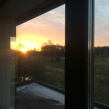 Chamedafne W Puszczy Kampinoskiej Brochów Kültér fotó